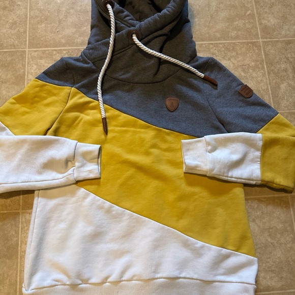 Wanakome Xander cowl neck color block hoodie - Picture 2 of 12